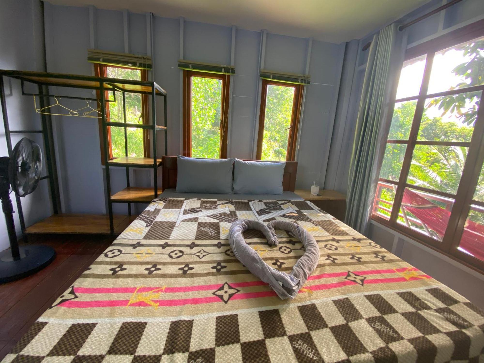White Rose Guesthouse Kaoh Touch Экстерьер фото